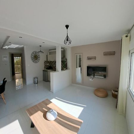 Xylokastro Cozy Apartment Exterior photo